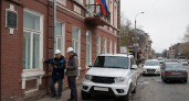 Дом с флагом освобождения и военный госпиталь получили предостережения в Курске